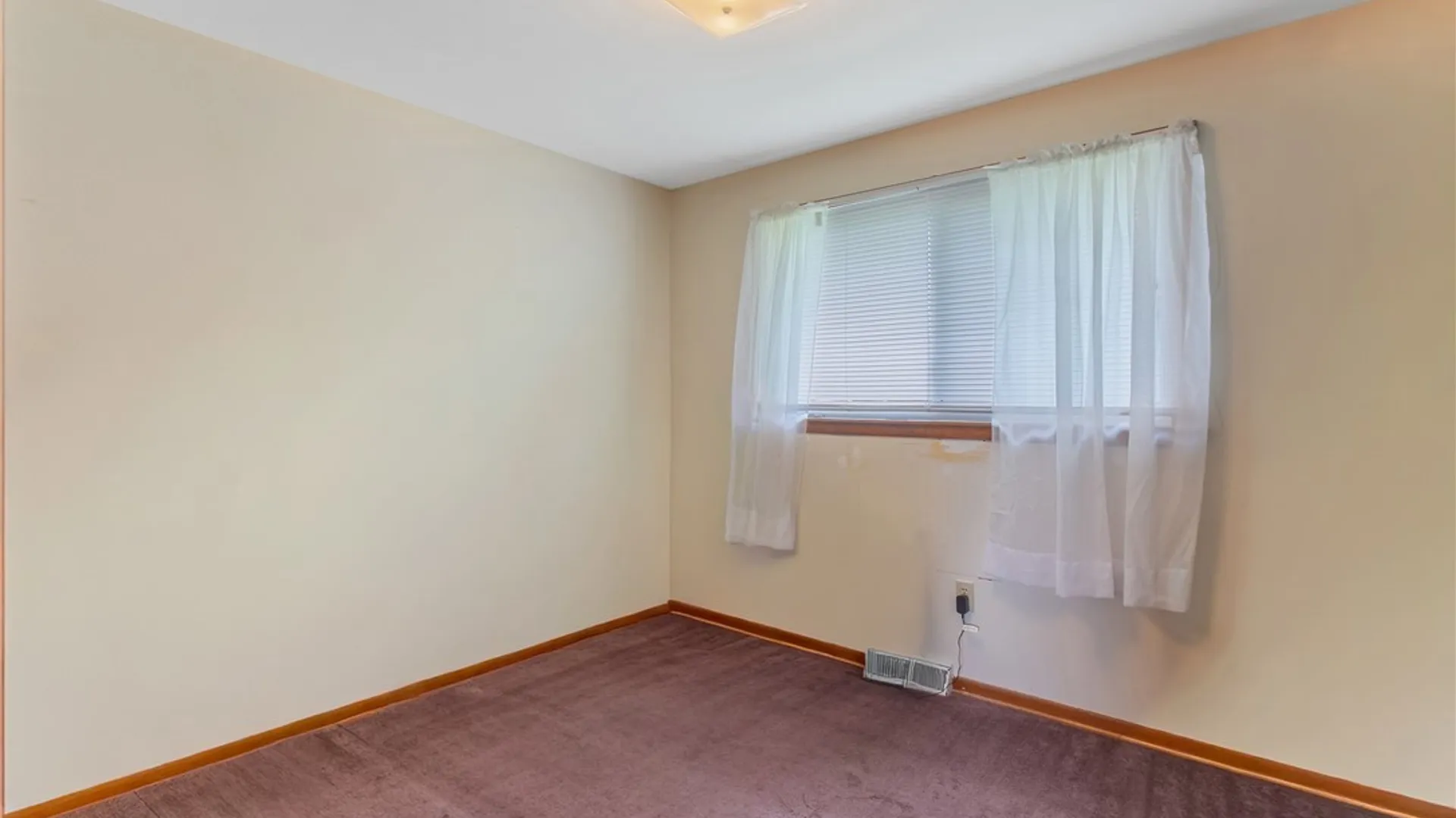Property at 8326 Doreen Avenue, Cicero, NY 13039 14