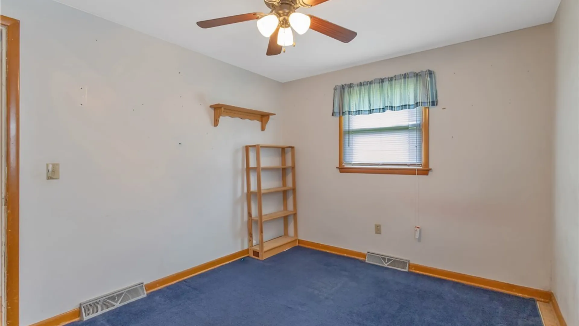 Property at 8326 Doreen Avenue, Cicero, NY 13039 16