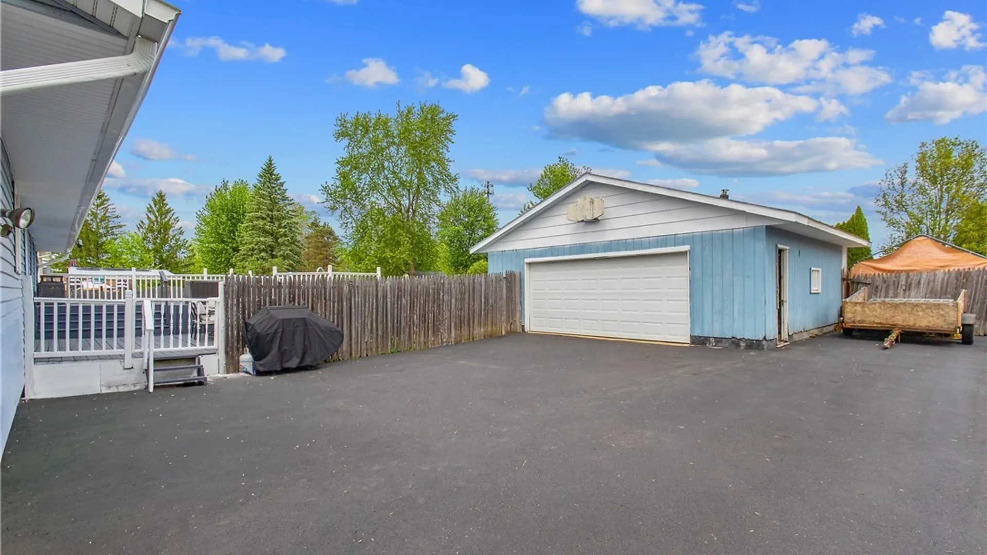 Property at 8326 Doreen Avenue, Cicero, NY 13039 23