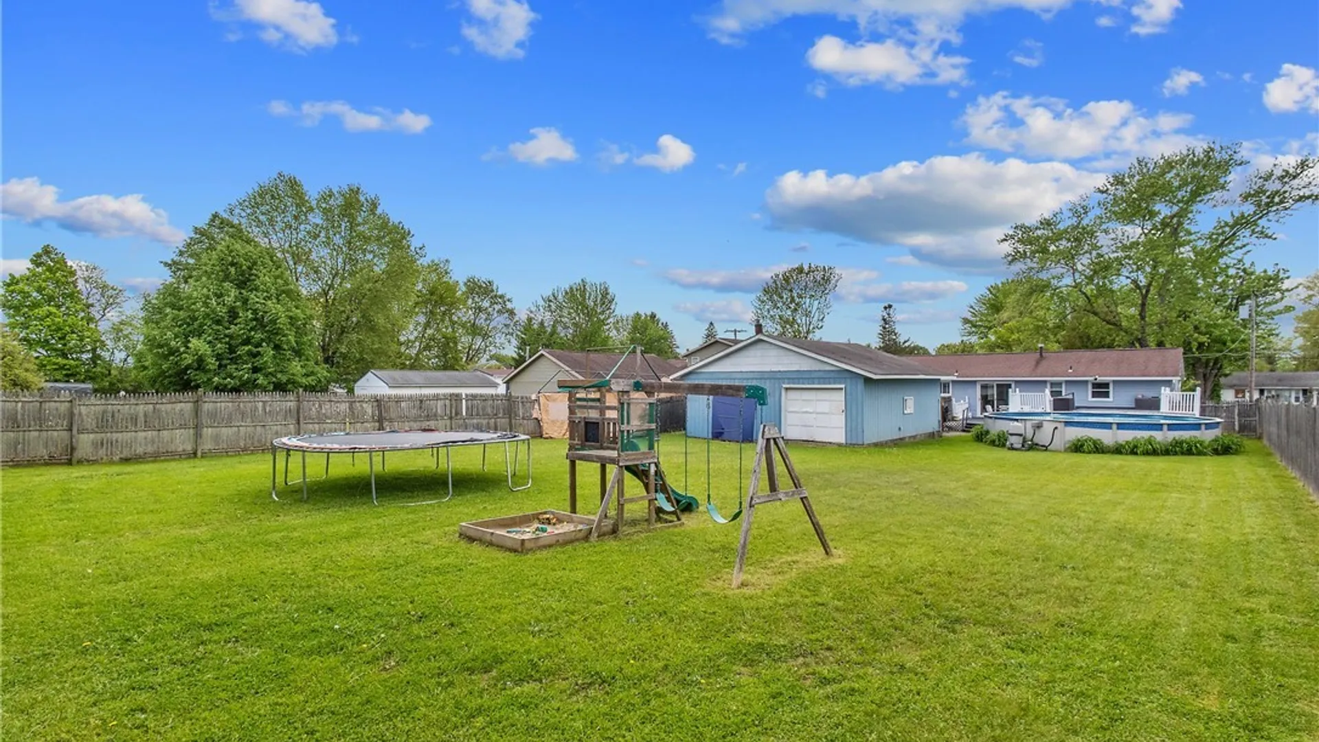 Property at 8326 Doreen Avenue, Cicero, NY 13039 27