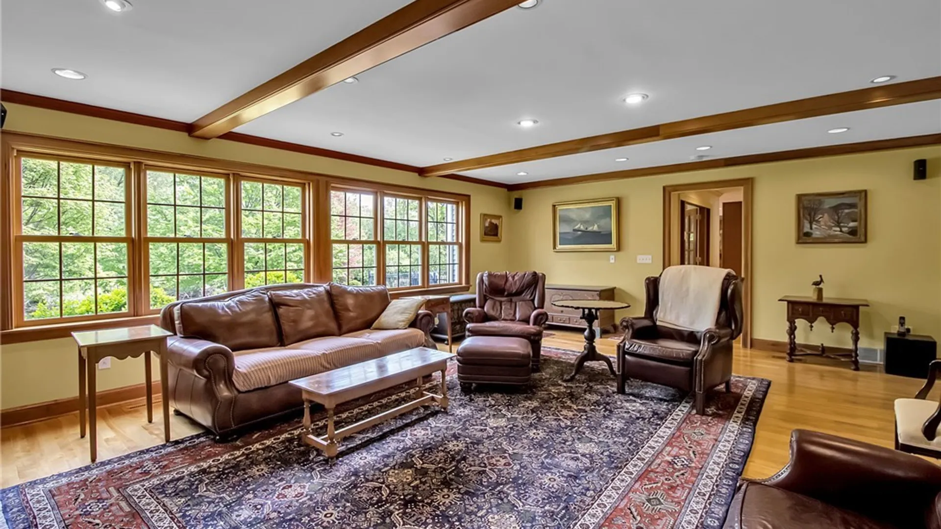 Property at 19 Shelbourne Court, Amherst, NY 14221 18