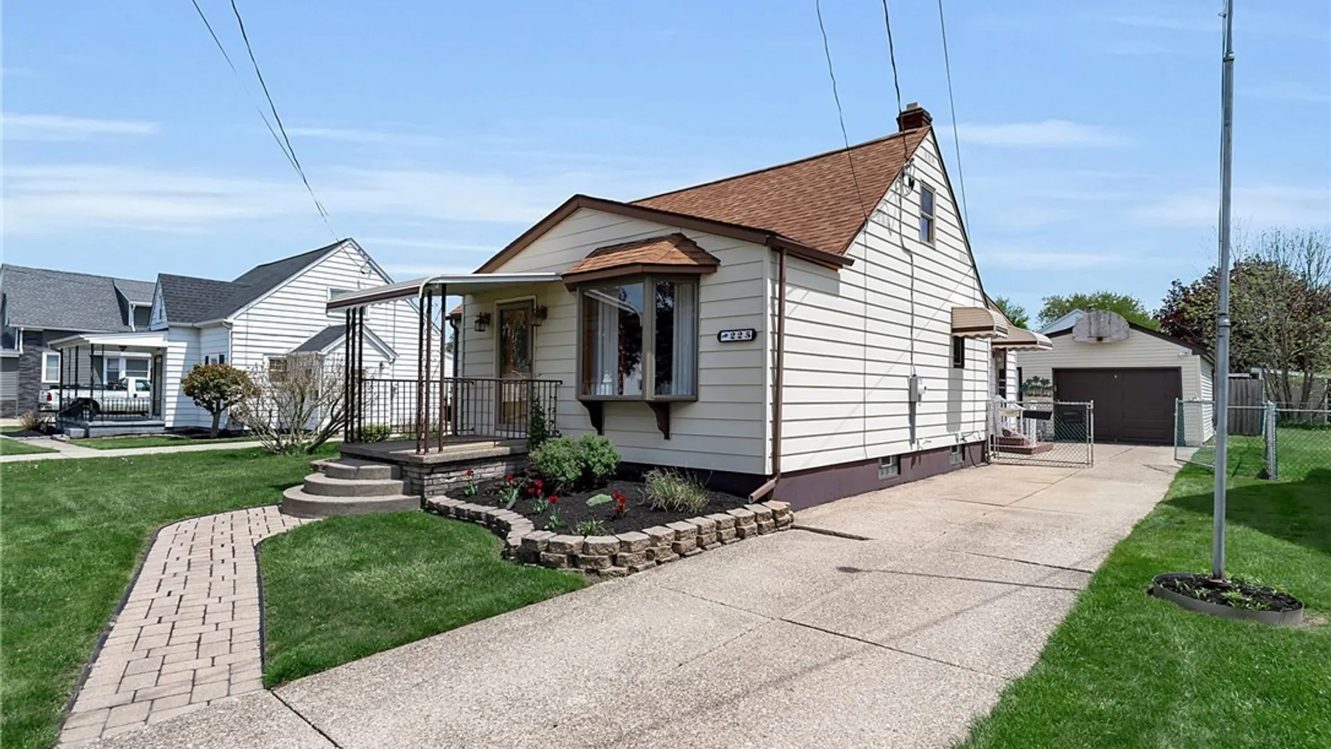 Property at 225 Cass Avenue, Cheektowaga, NY 14206 4