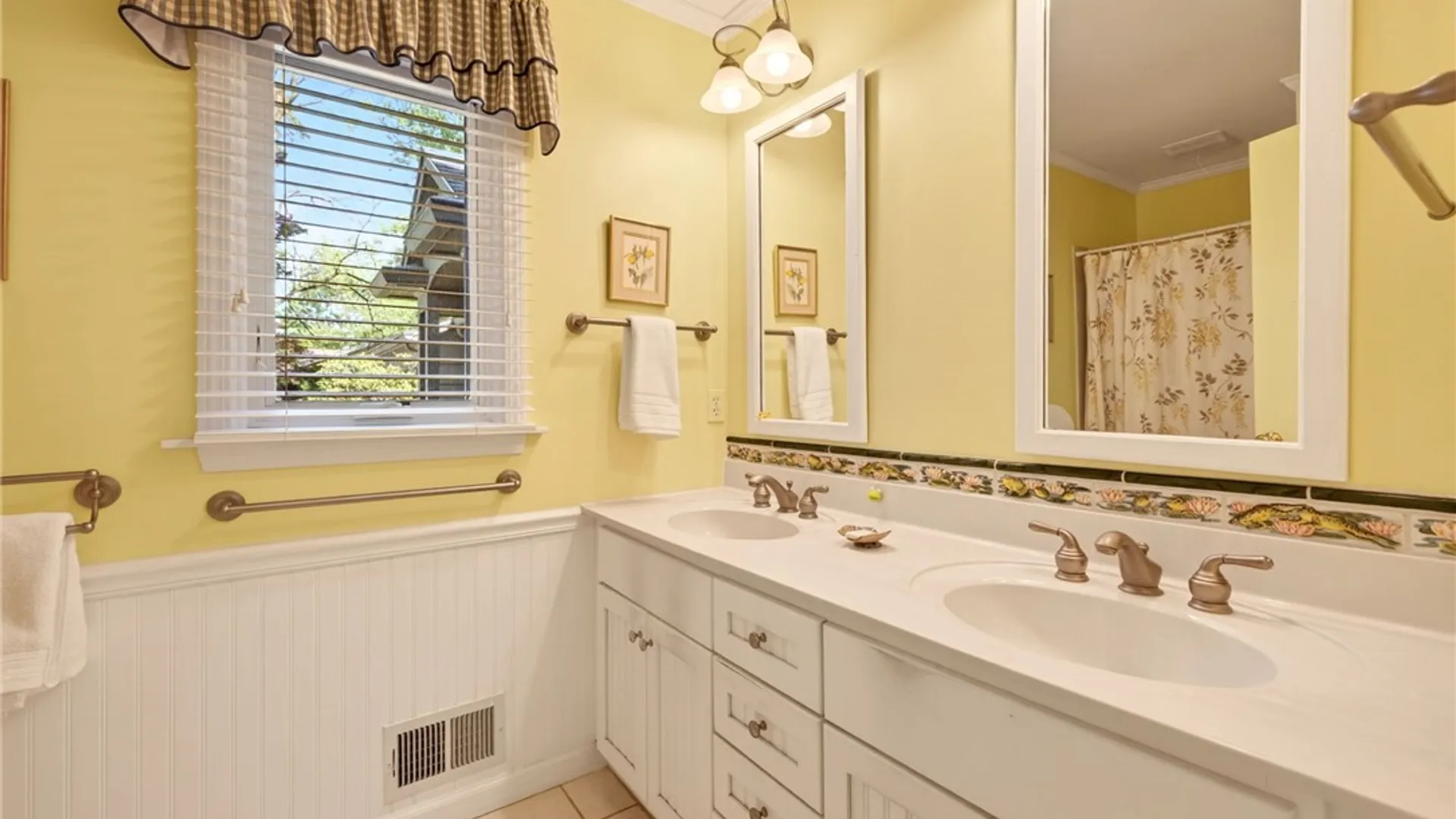 Property at 77 Country Club Drive, Pittsford, NY 14618 26