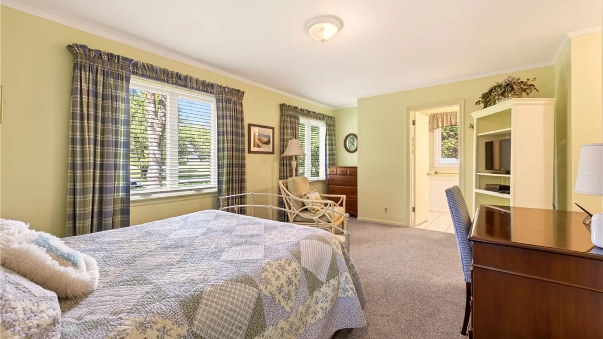 Property at 77 Country Club Drive, Pittsford, NY 14618 29