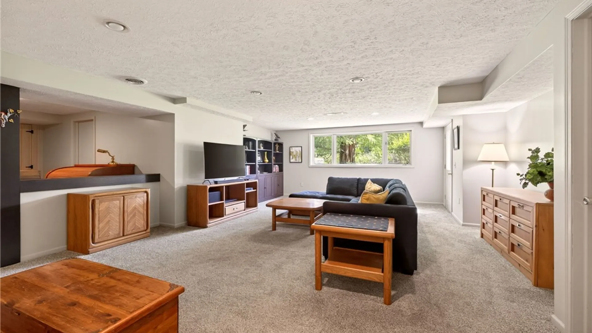 Property at 77 Country Club Drive, Pittsford, NY 14618 32