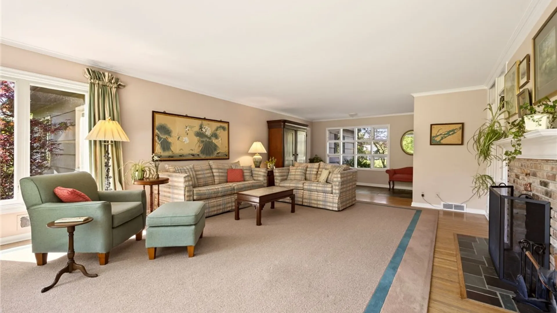 Property at 77 Country Club Drive, Pittsford, NY 14618 9