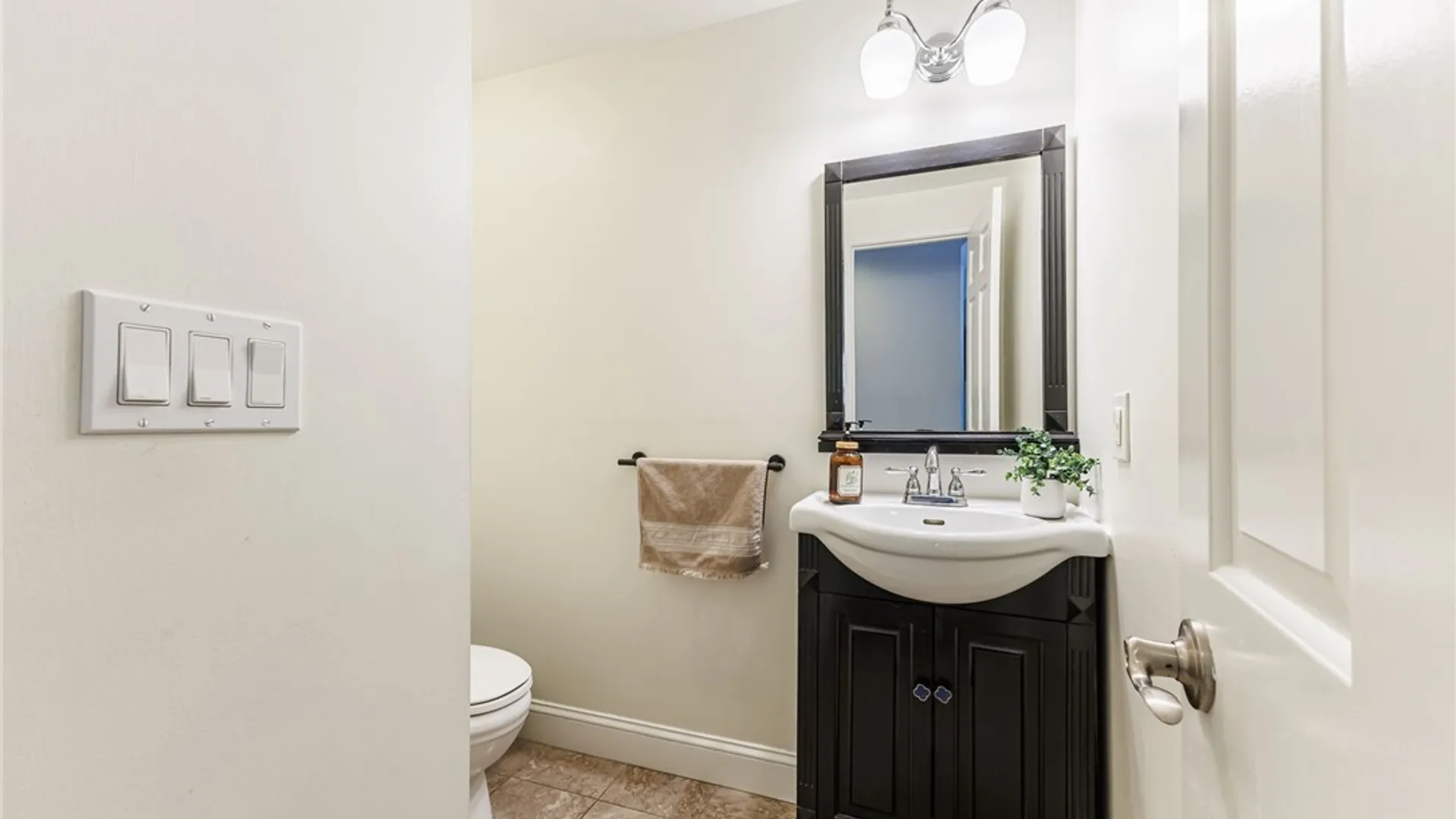 Property at 14 Northfield Gate, Pittsford, NY 14534 26