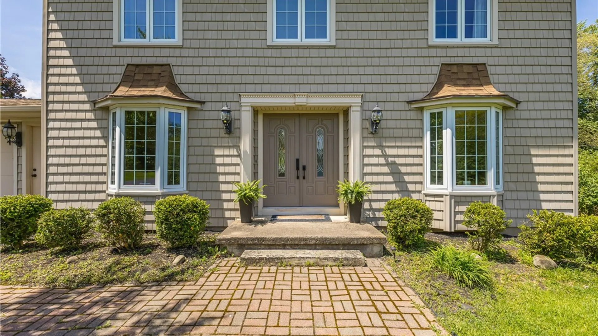 Property at 14 Northfield Gate, Pittsford, NY 14534 6