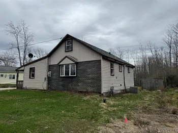 Property at 501 Roanoke Avenue, Evans, NY 14006