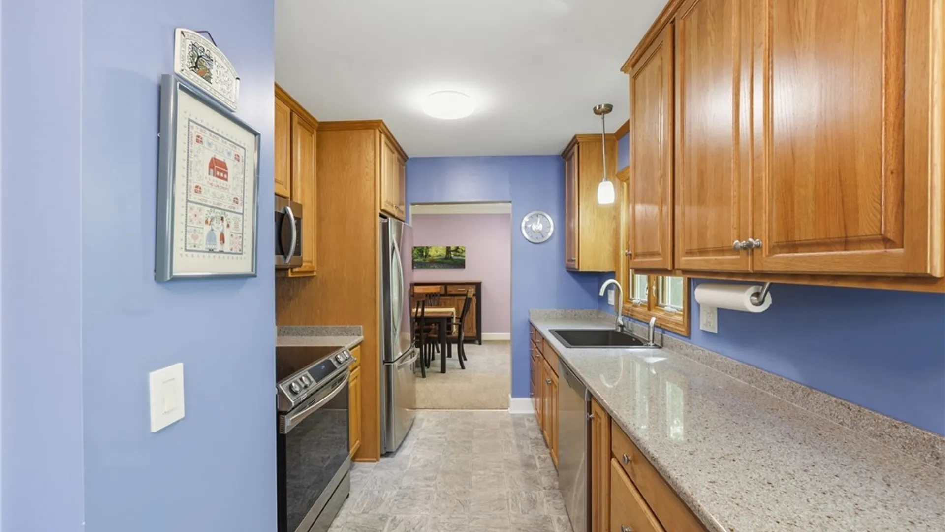 Property at 100 Bramhill Court, Amherst, NY 14051 13