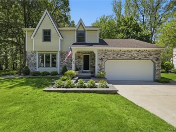 Property at 100 Bramhill Court, Amherst, NY 14051