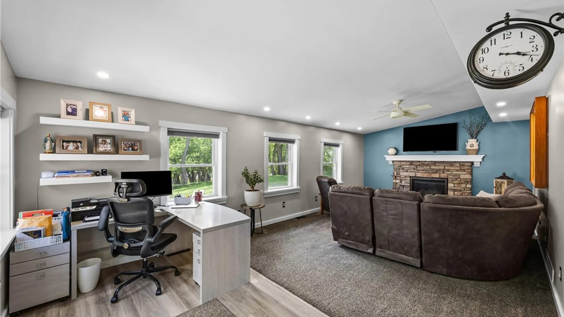 Property at 19 Dryer Avenue, Victor, NY 14564 25