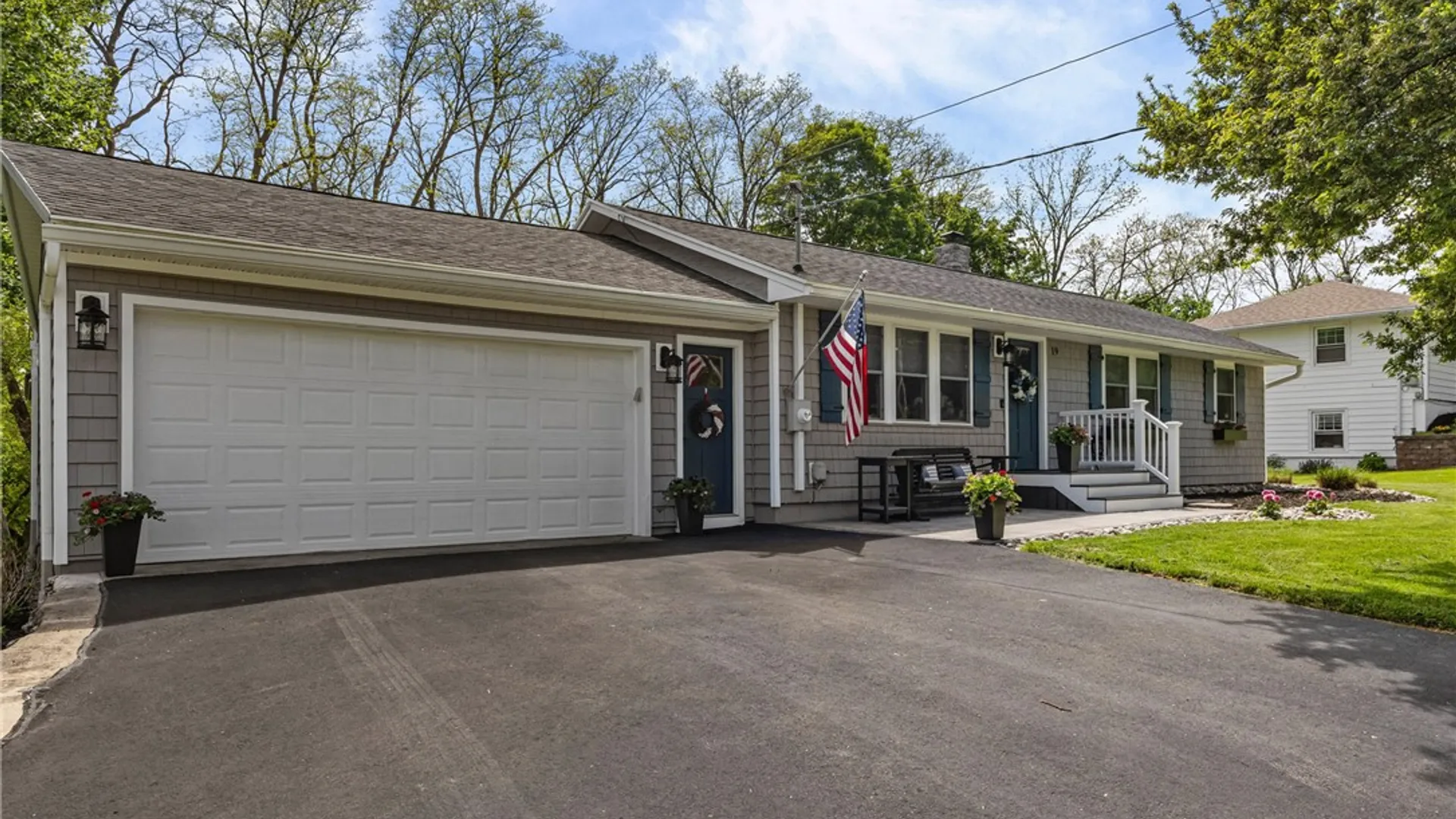 Property at 19 Dryer Avenue, Victor, NY 14564 3