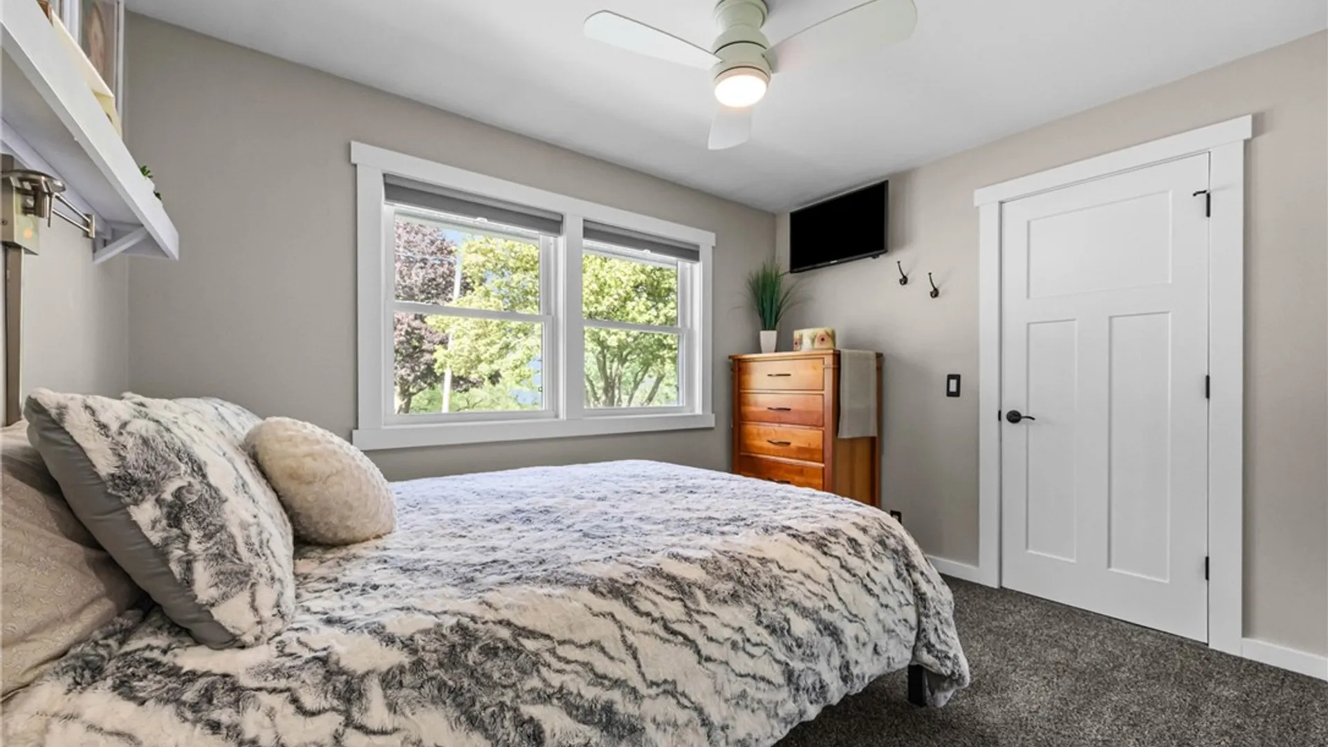 Property at 19 Dryer Avenue, Victor, NY 14564 35