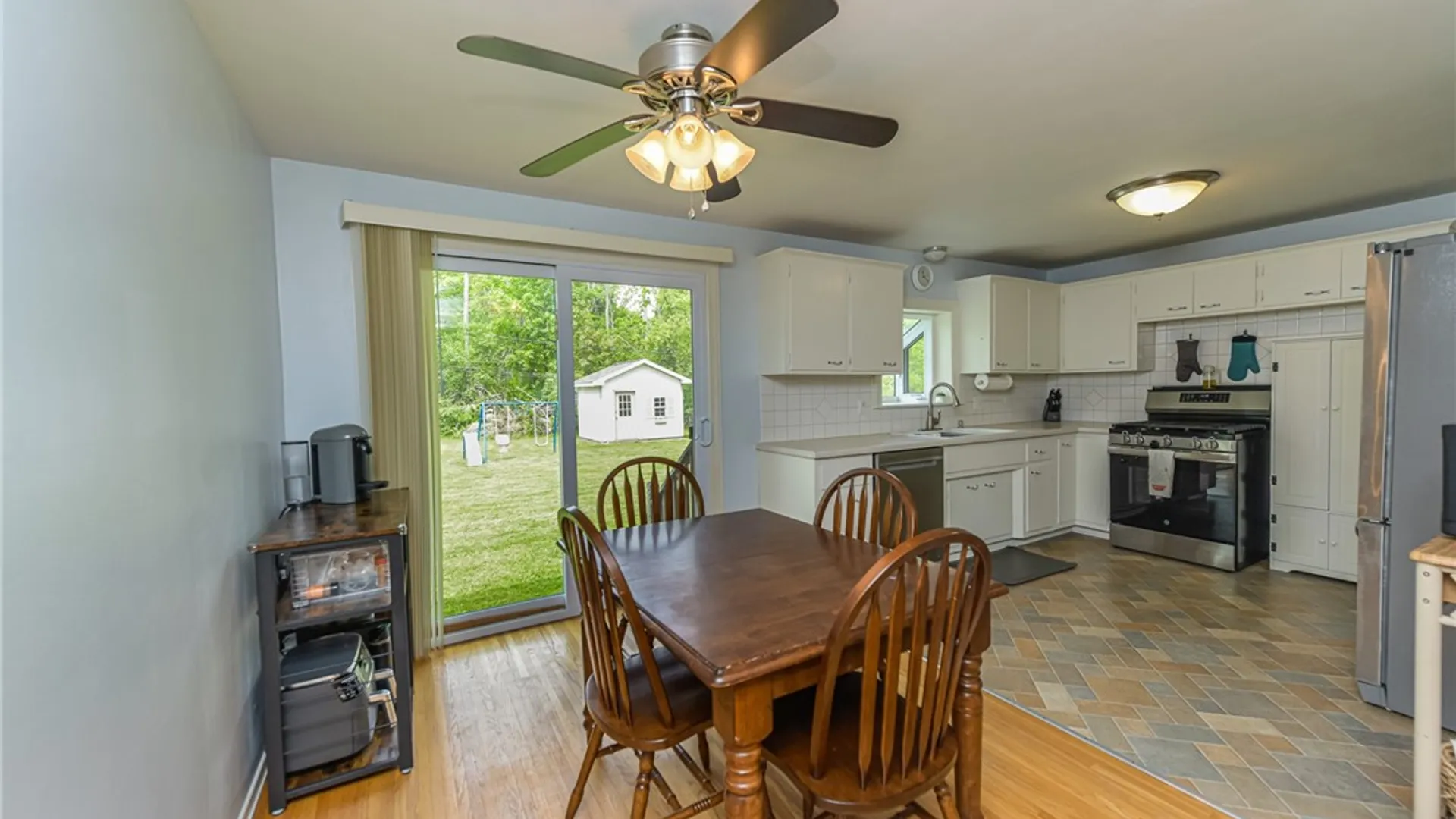 Property at 95 Ridgelea Court, Greece, NY 14615 12