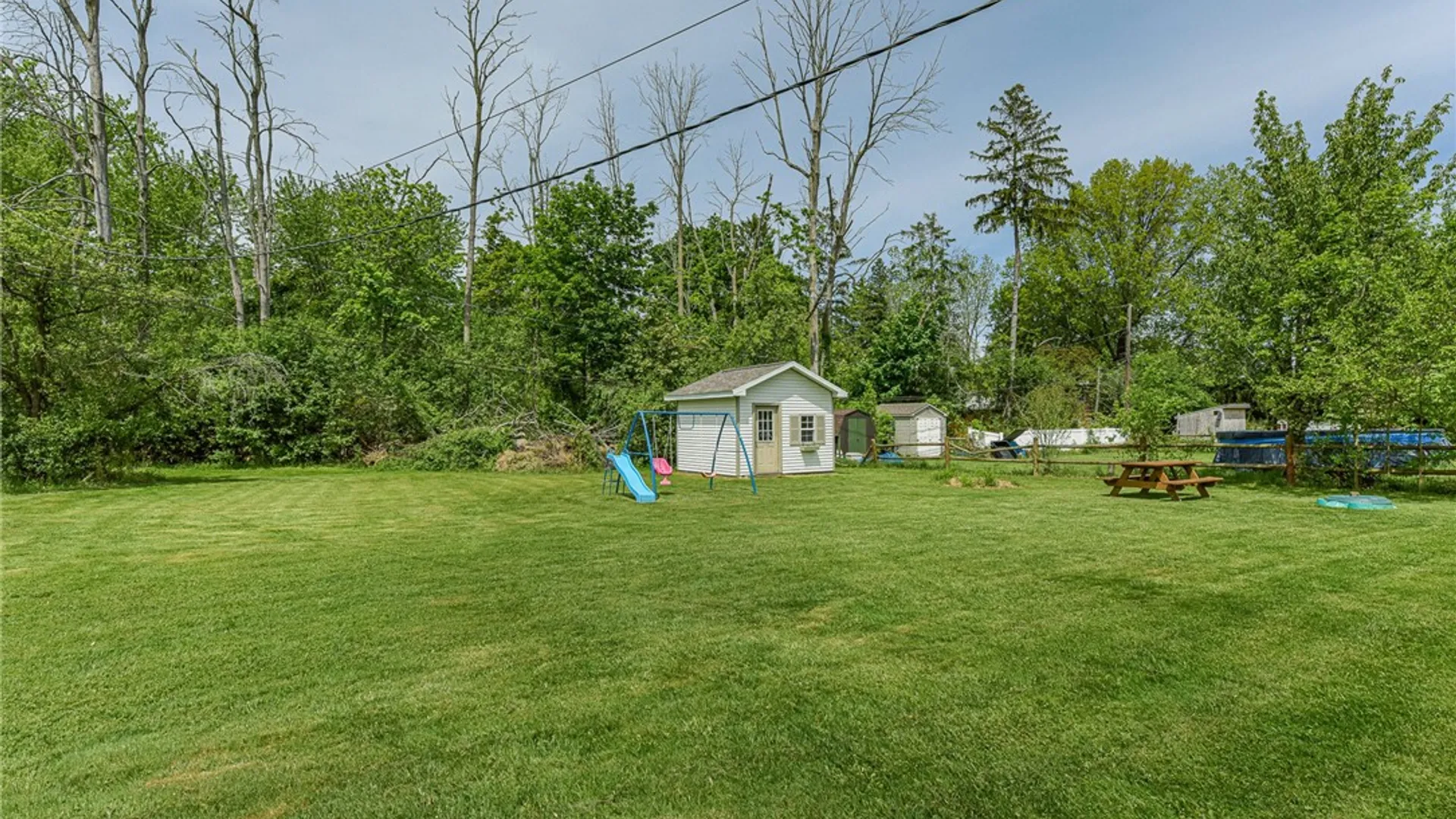 Property at 95 Ridgelea Court, Greece, NY 14615 35