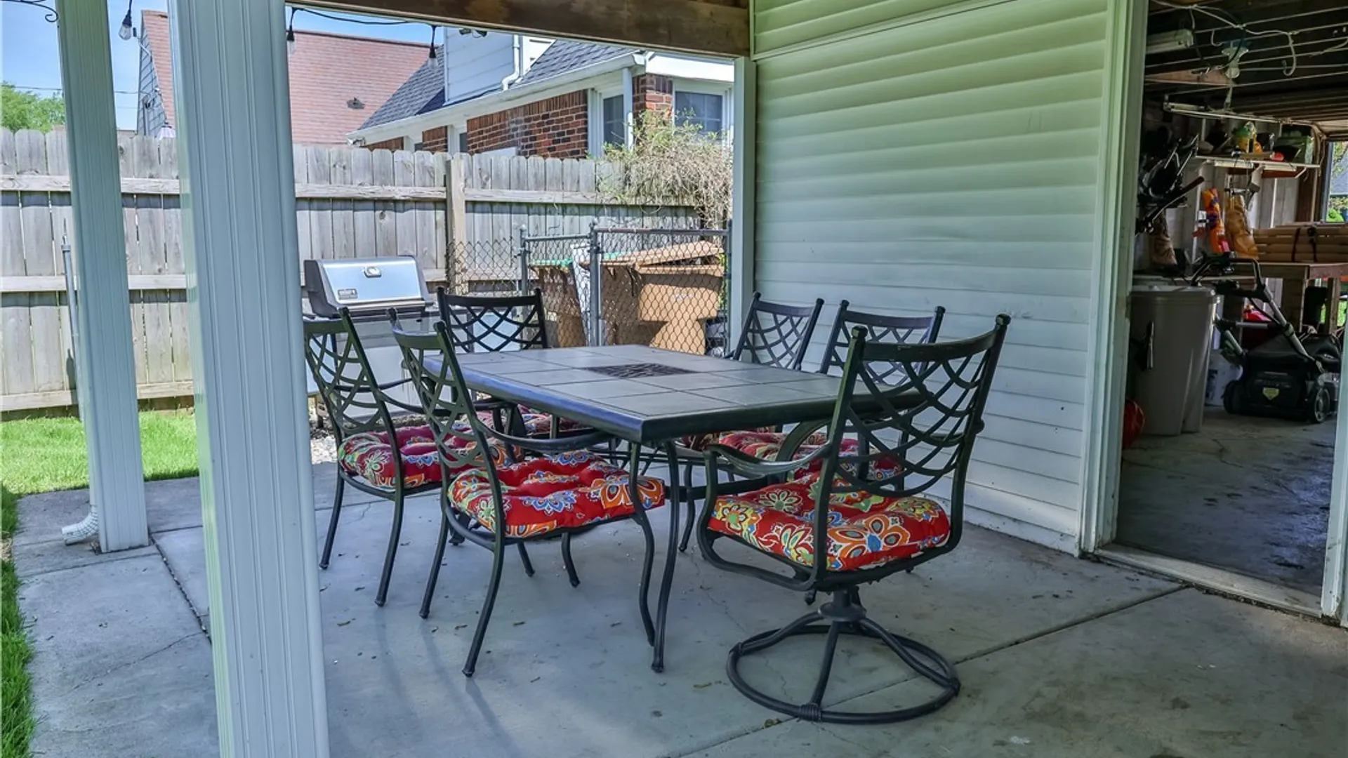 Property at 40 Vernon Drive, Cheektowaga, NY 14225 19