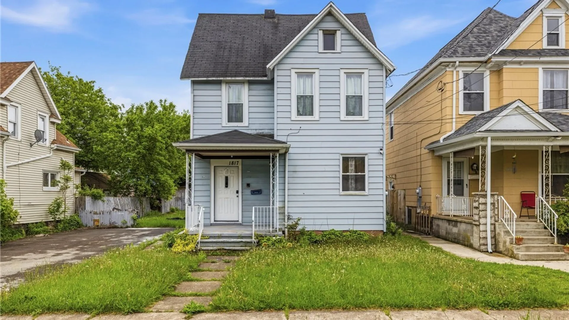 Property at 1817 Ontario Avenue, Niagara Falls, NY 14305 3