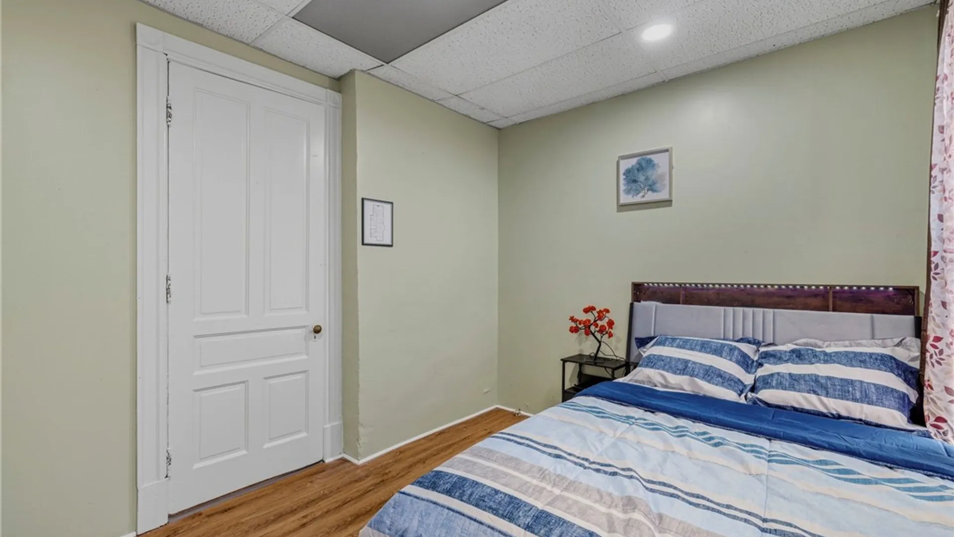 Property at 1817 Ontario Avenue, Niagara Falls, NY 14305 9