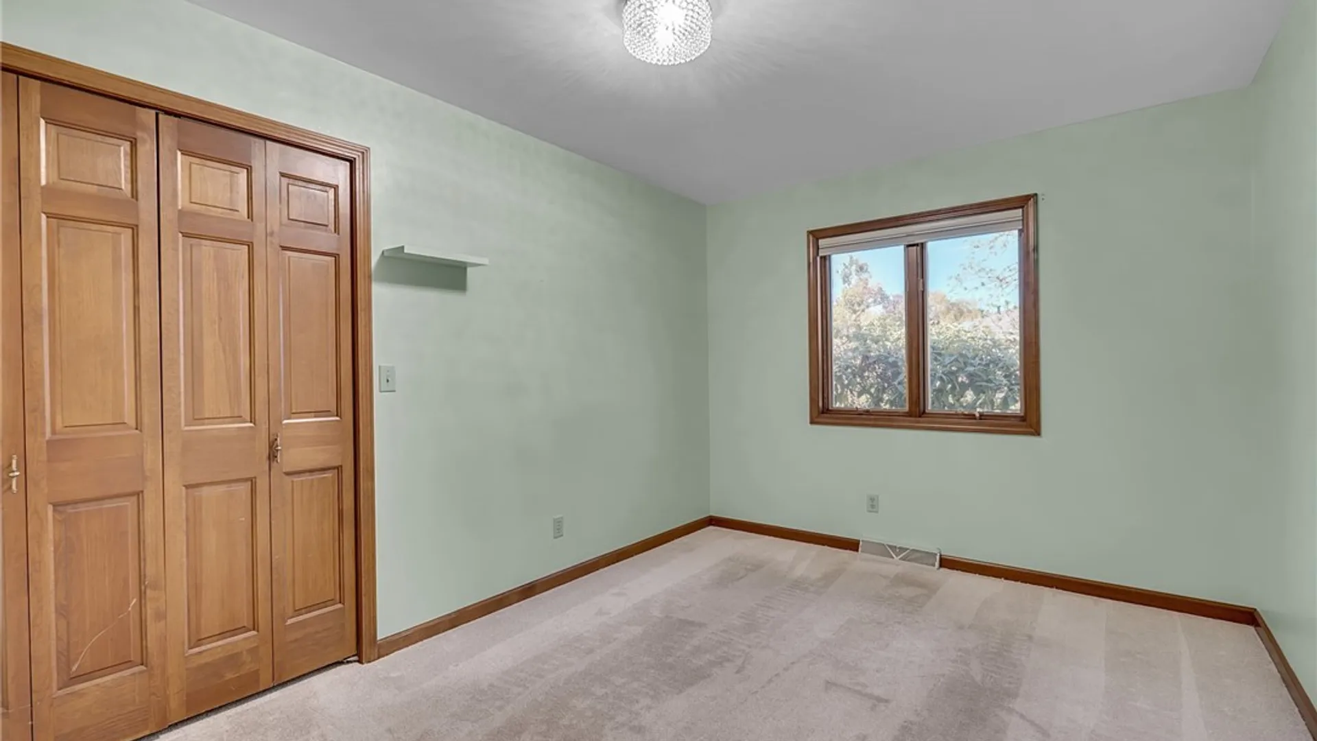 Property at 5861 Goodrich Road, Clarence, NY 14032 17