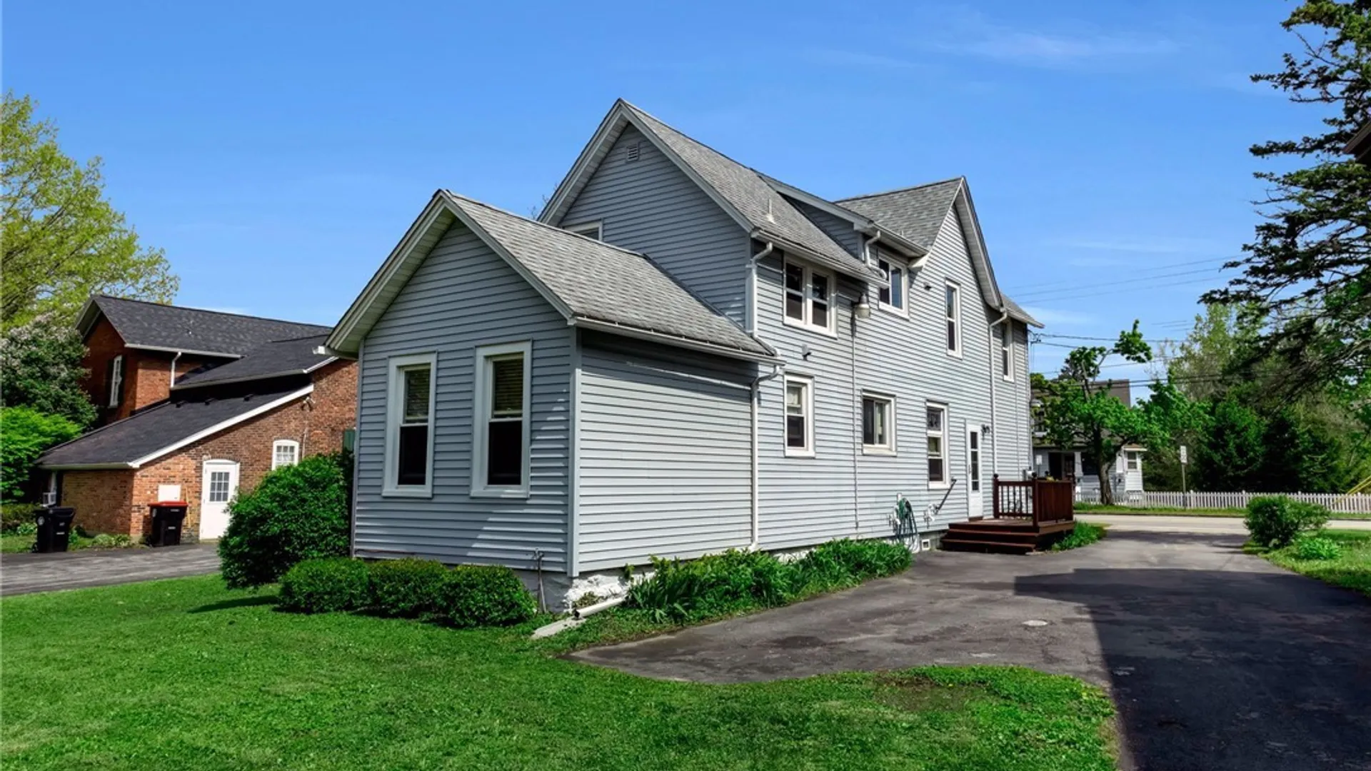 Property at 5657 Broadway Street, Lancaster, NY 14086 4