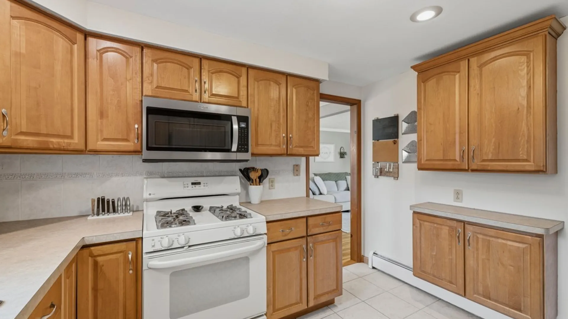 Property at 16 Preble Court, West Seneca, NY 14224 11