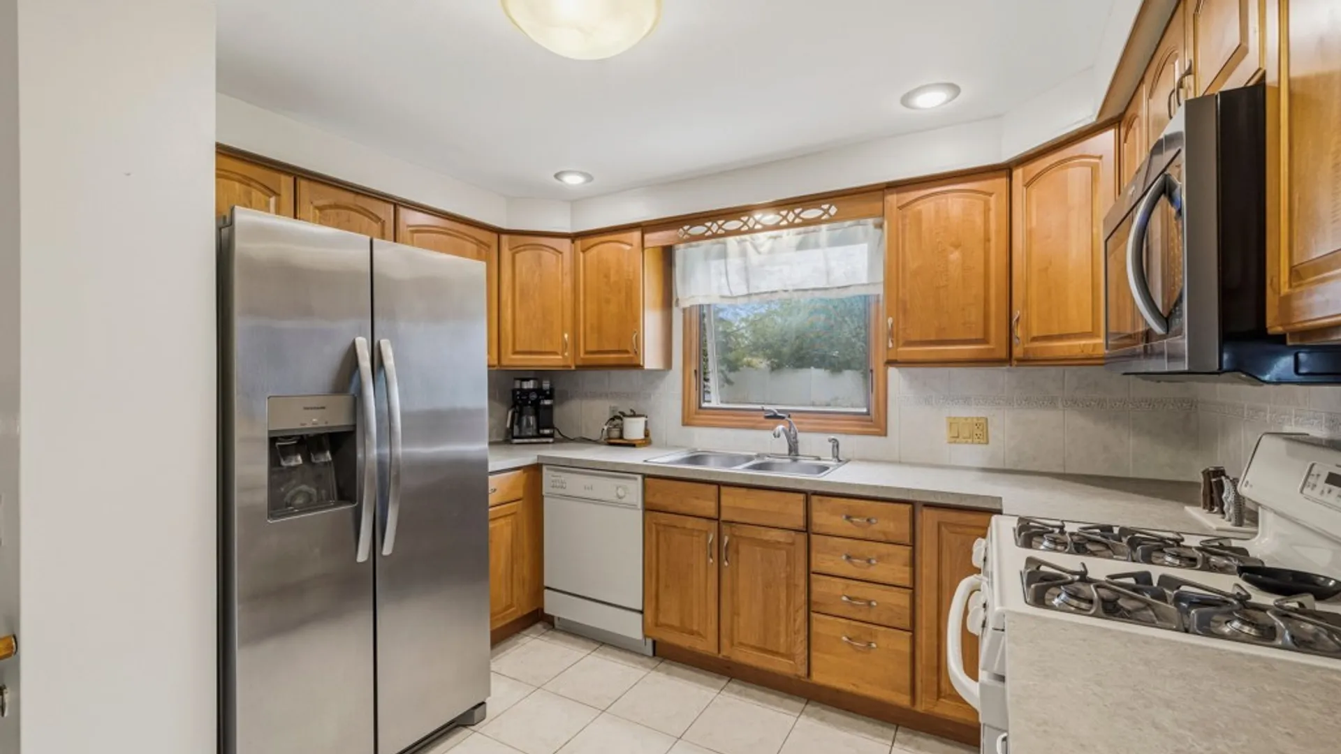 Property at 16 Preble Court, West Seneca, NY 14224 12