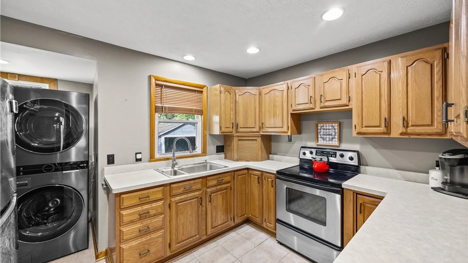 Property at 25 Coventry Avenue, Rochester, NY 14610 20