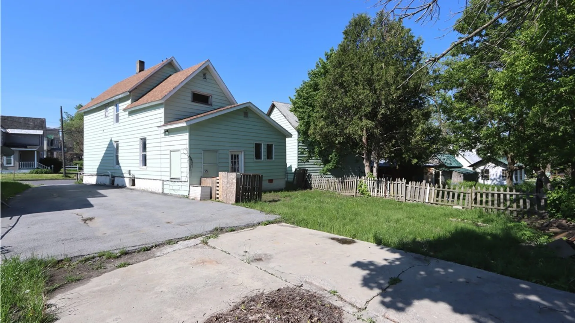 Property at 318 W Hoard Street, Watertown City, NY 13601 45