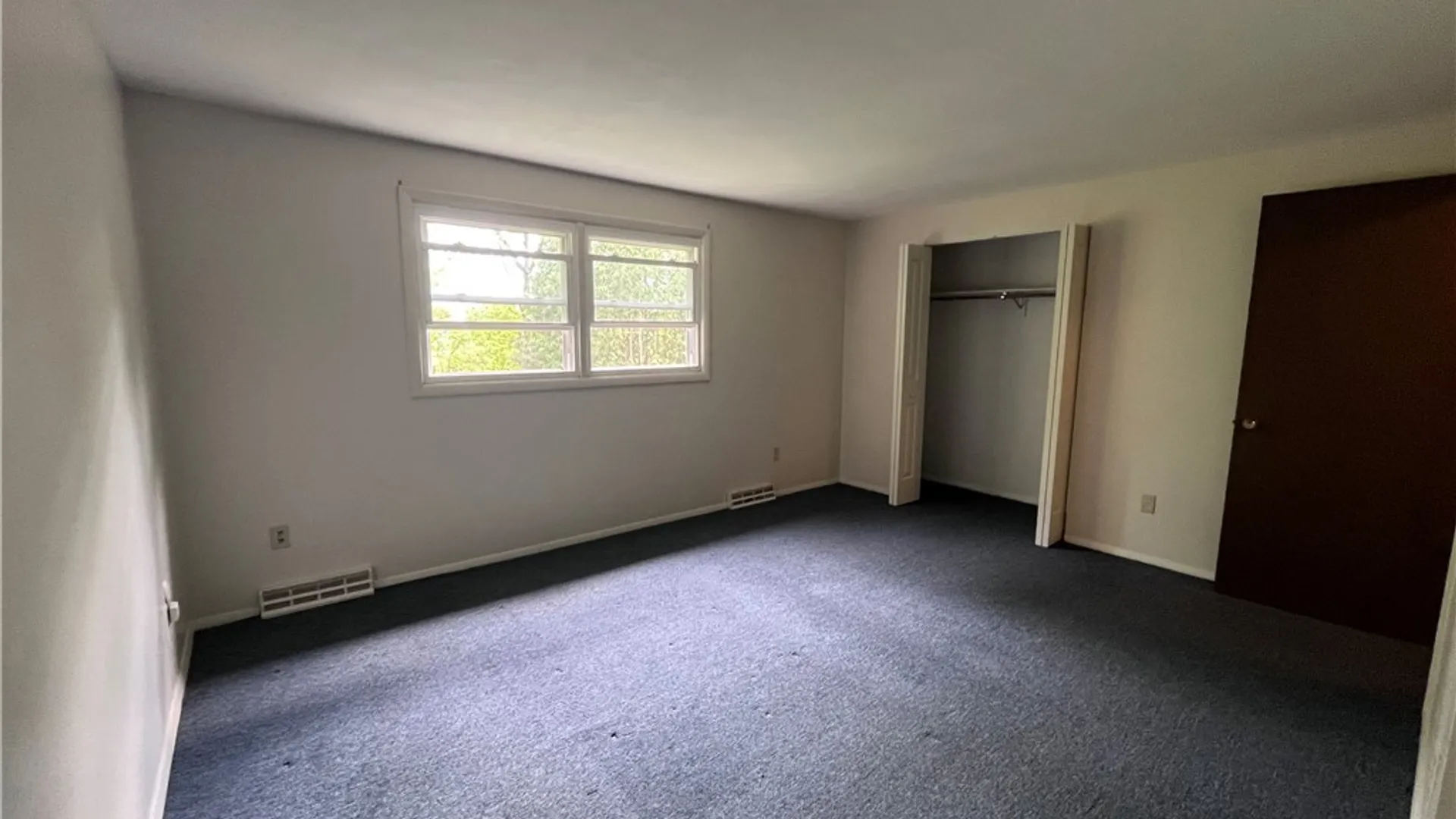 Property at 645 Sunflower Drive, Salina, NY 13088 11