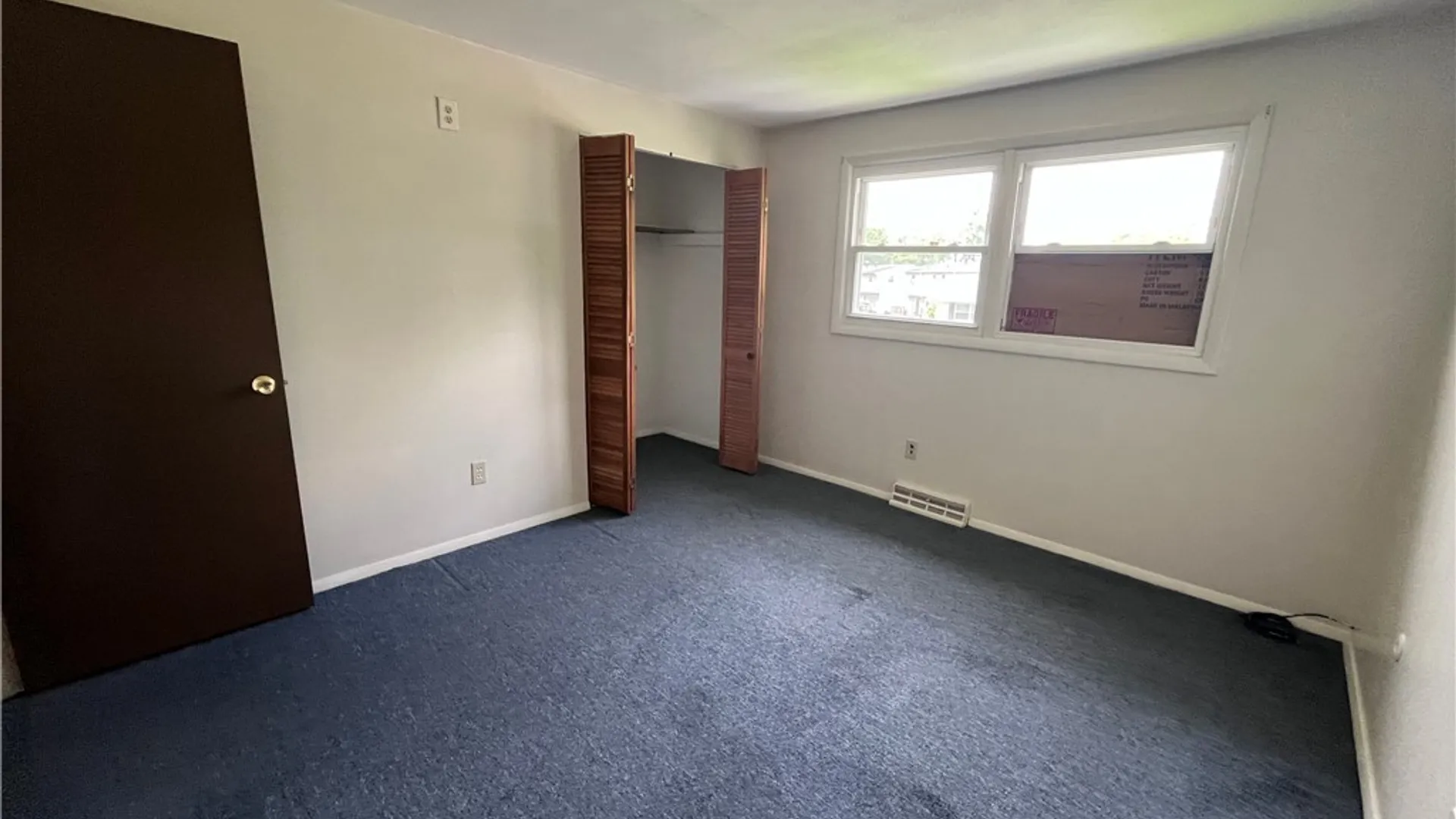 Property at 645 Sunflower Drive, Salina, NY 13088 13