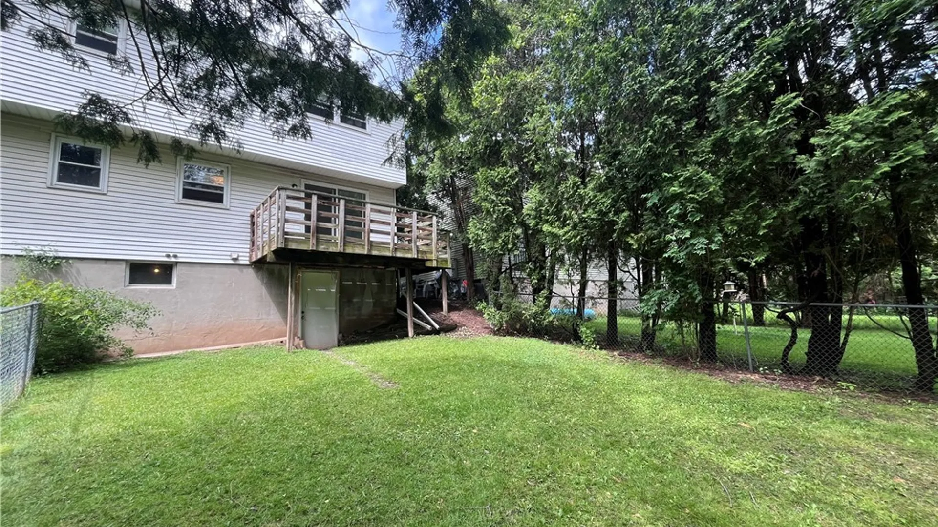 Property at 645 Sunflower Drive, Salina, NY 13088 16