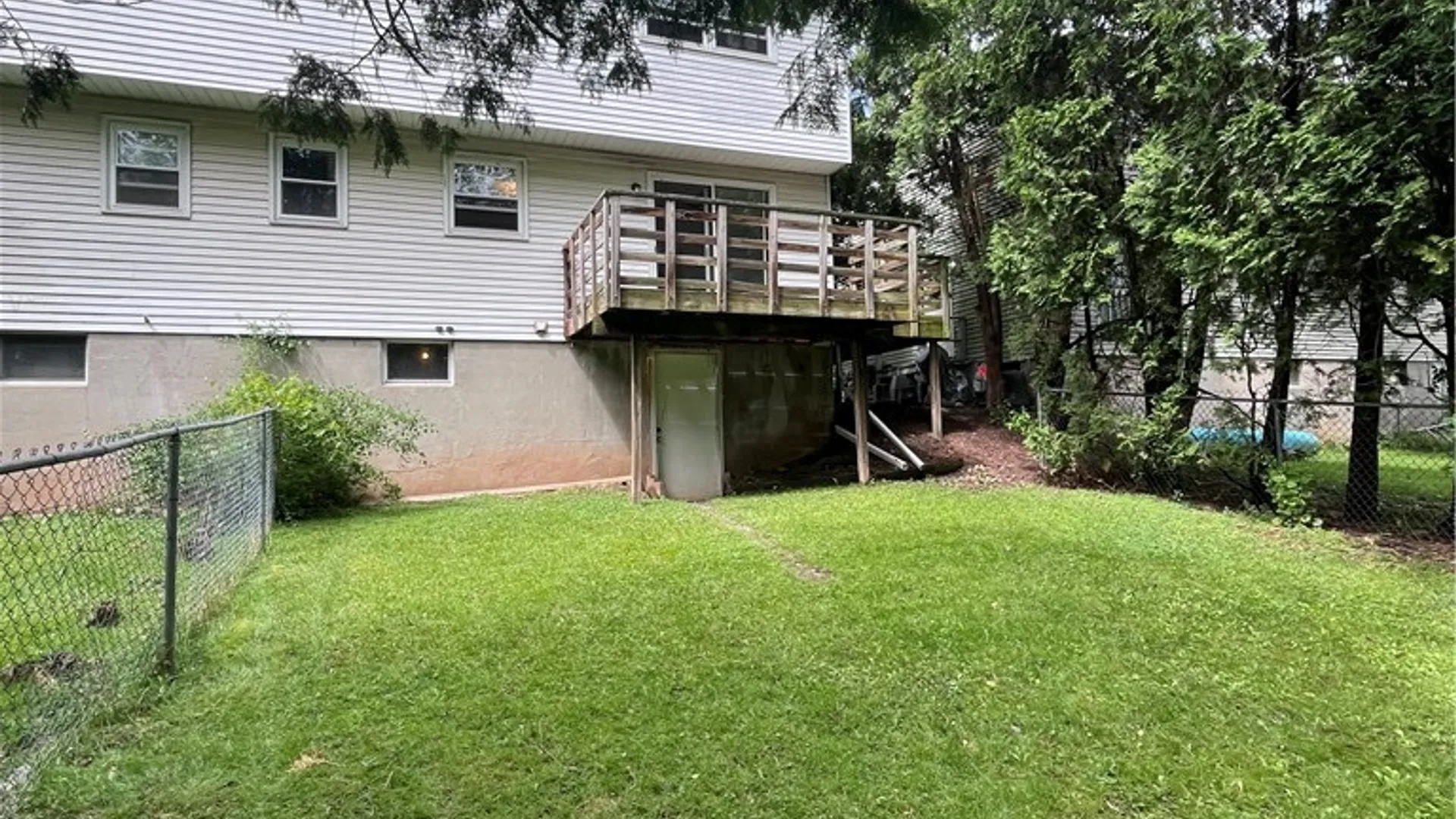 Property at 645 Sunflower Drive, Salina, NY 13088 17