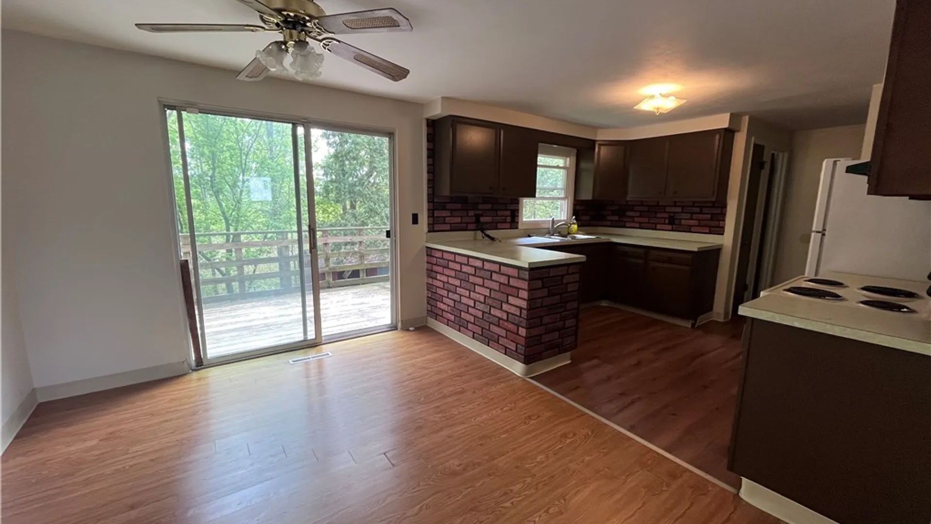 Property at 645 Sunflower Drive, Salina, NY 13088 4