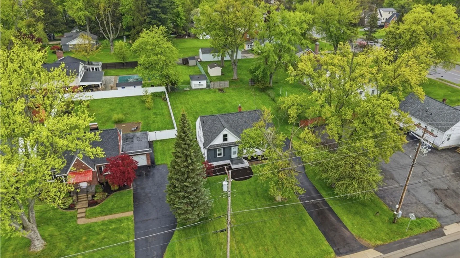 Property at 472 East And West Road, West Seneca, NY 14224 20