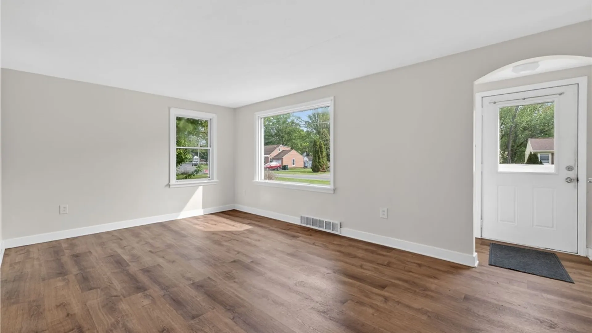 Property at 437 Church Street, Cicero, NY 13212 4