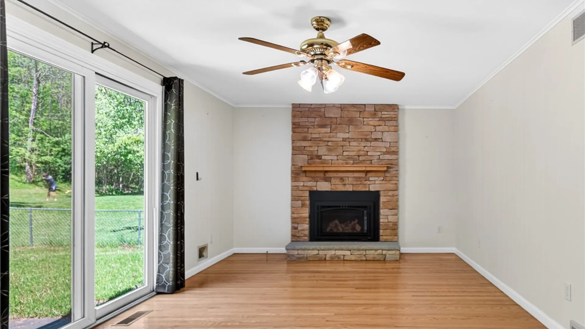 Property at 15 Bent Oak, Perinton, NY 14450 20