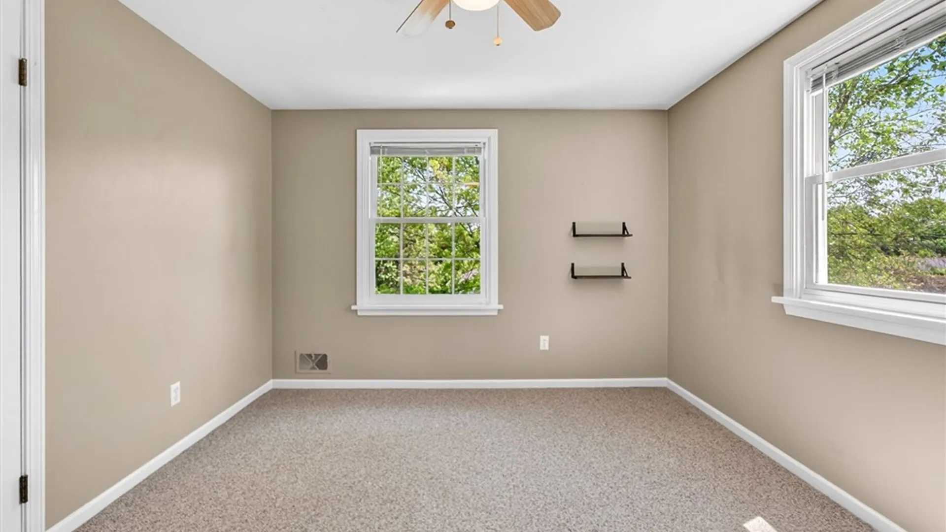 Property at 15 Bent Oak, Perinton, NY 14450 24
