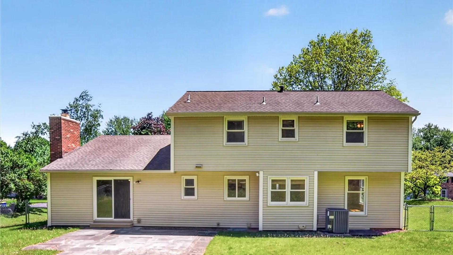 Property at 15 Bent Oak, Perinton, NY 14450 46
