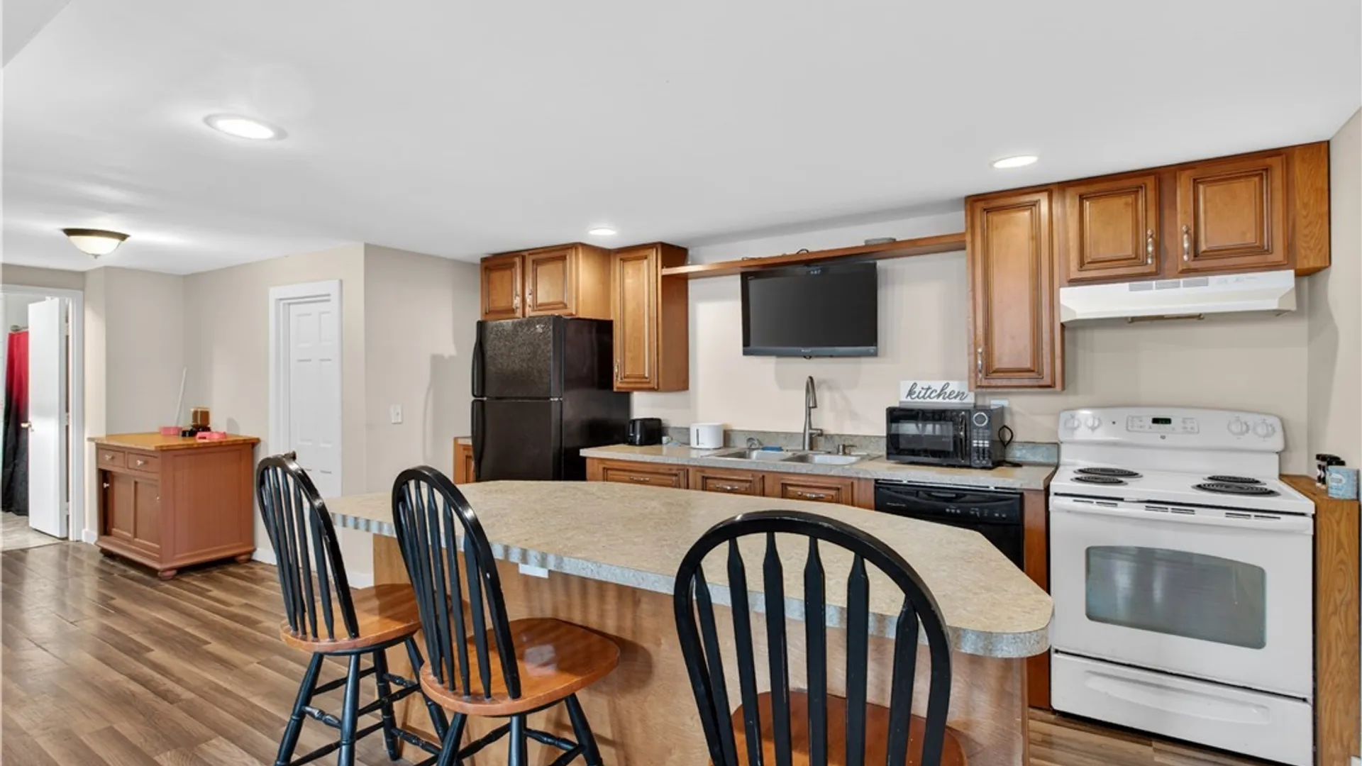 Property at 193 Cottage Street, Auburn, NY 13021 29