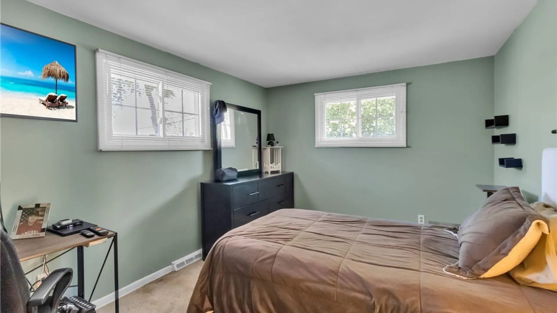 Property at 49 Mayberry Drive, Cheektowaga, NY 14227 17