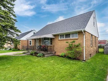 Property at 246 N Willowlawn Parkway, Cheektowaga, NY 14206