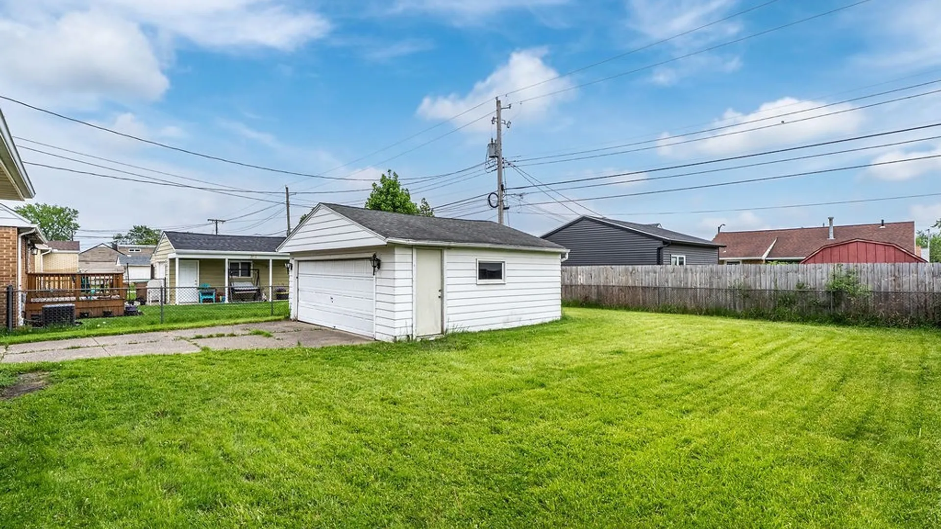 Property at 246 N Willowlawn Parkway, Cheektowaga, NY 14206 37