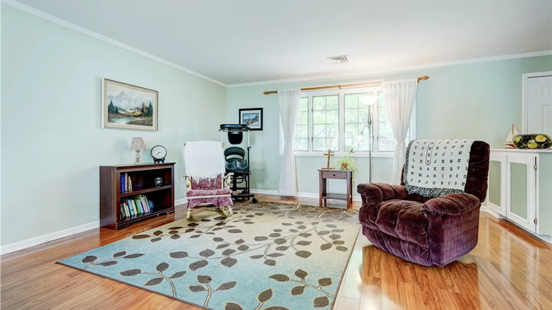Property at 24 Cullens Run, Pittsford, NY 14534 15