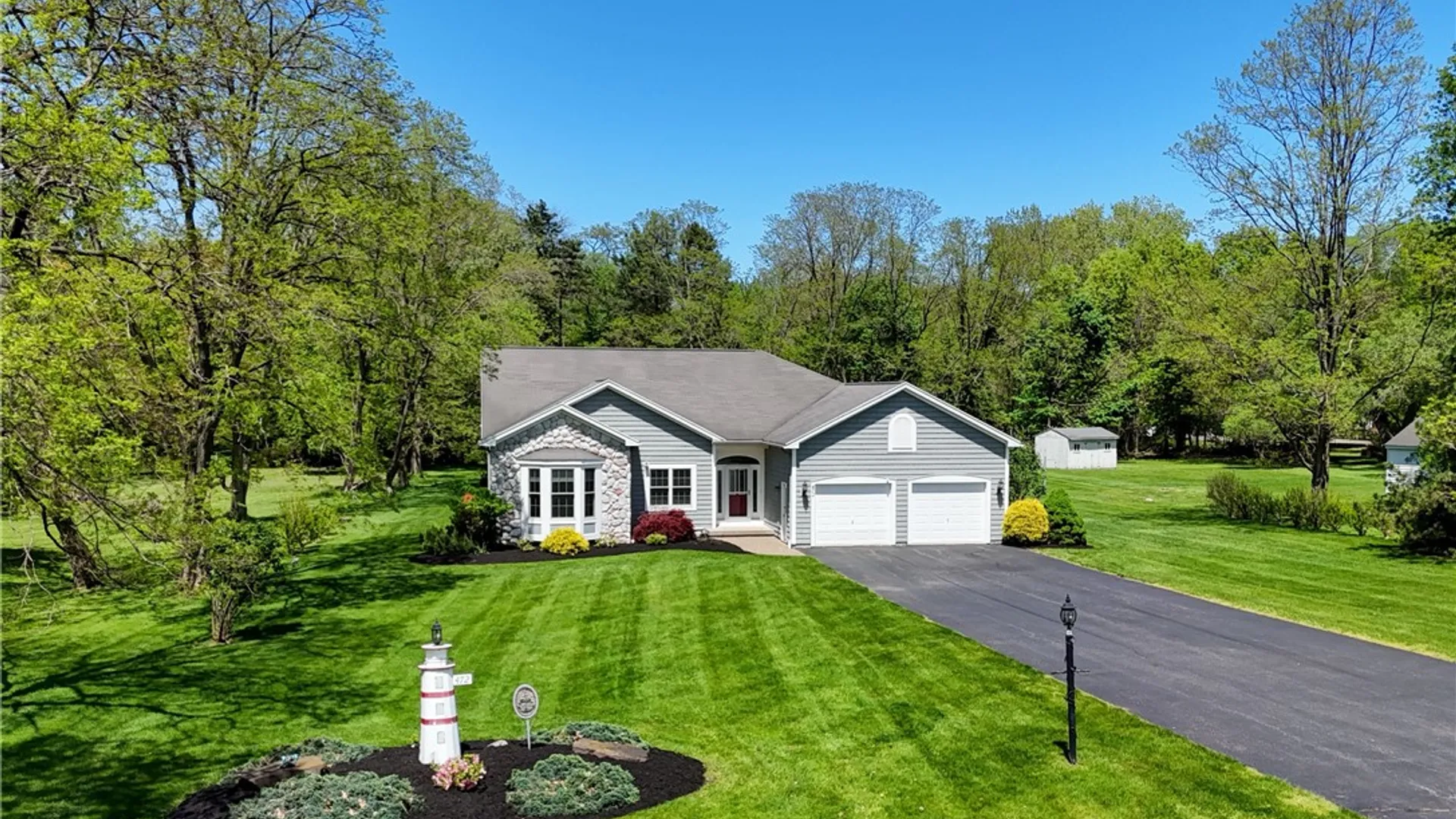 Property at 472 Vosburg Road, Webster, NY 14580 3