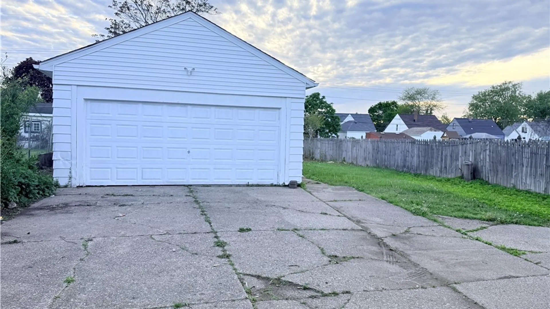 Property at 2410 Harlem Road, Cheektowaga, NY 14225 11