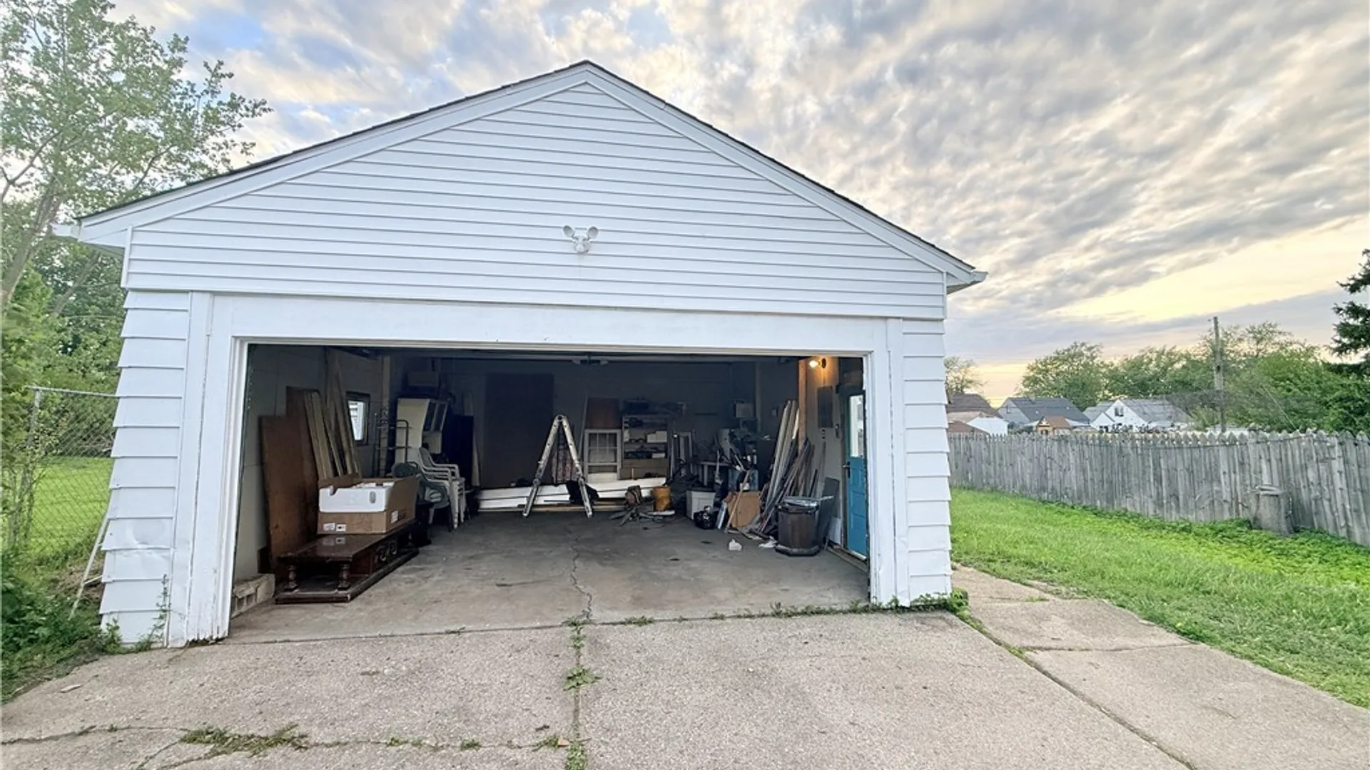 Property at 2410 Harlem Road, Cheektowaga, NY 14225 16