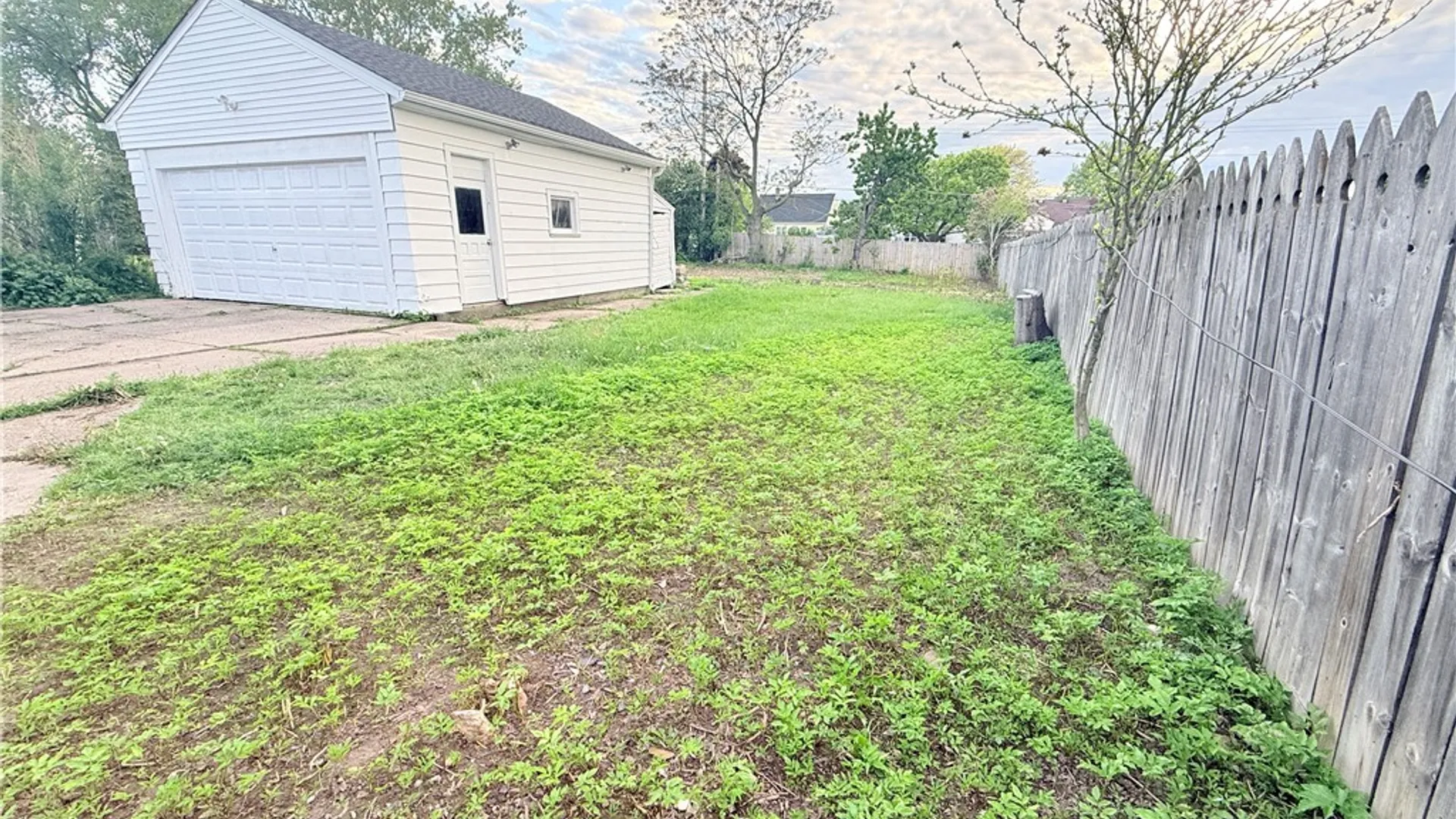 Property at 2410 Harlem Road, Cheektowaga, NY 14225 18