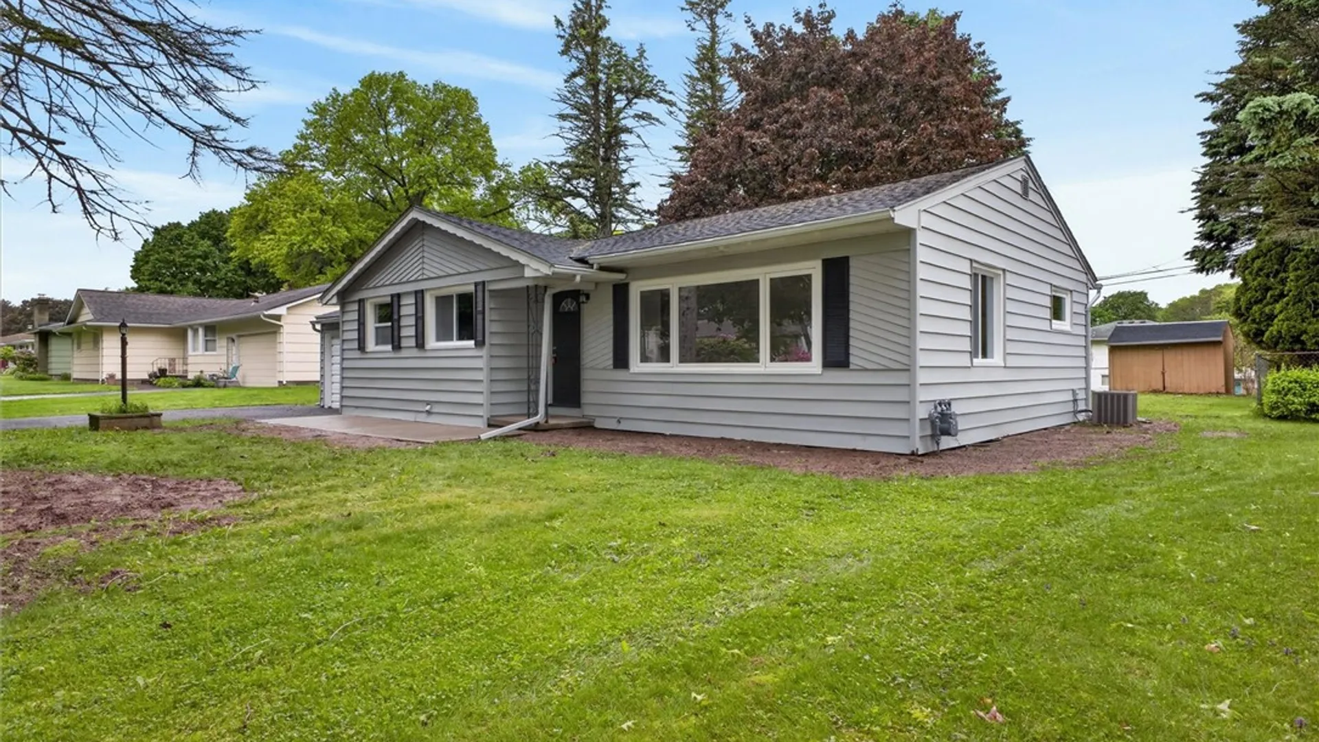 Property at 146 Suellen Drive, Irondequoit, NY 14609 3