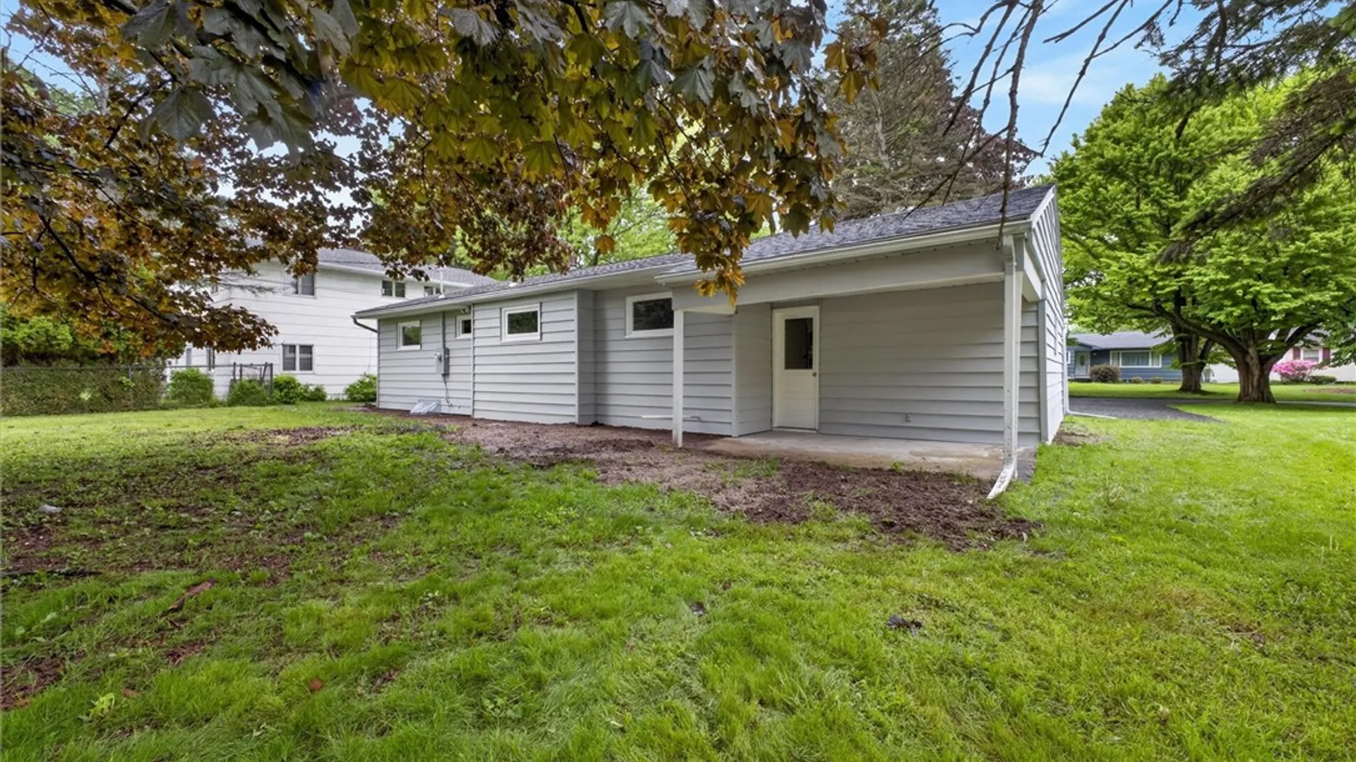 Property at 146 Suellen Drive, Irondequoit, NY 14609 31